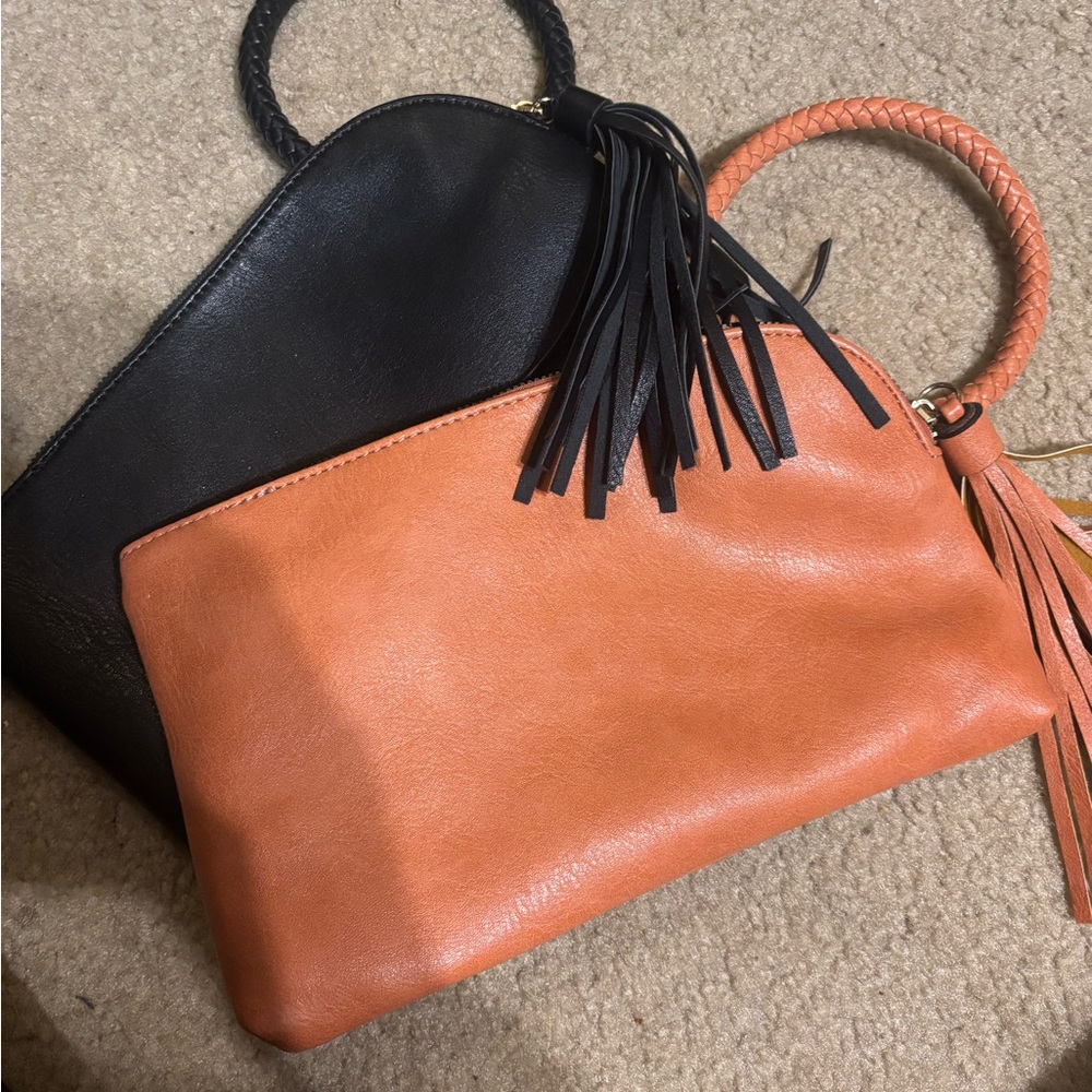 NWOT Stylish Black and Peachy Women's Wristlet Handbag Set